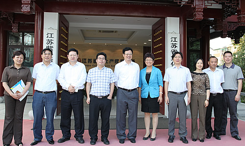 陳剛副市長一行調(diào)研省文交所